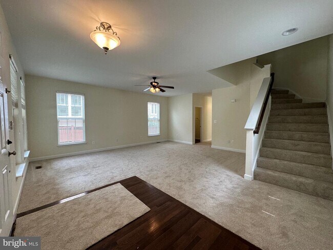 Foto del edificio - 715 N Jefferson St