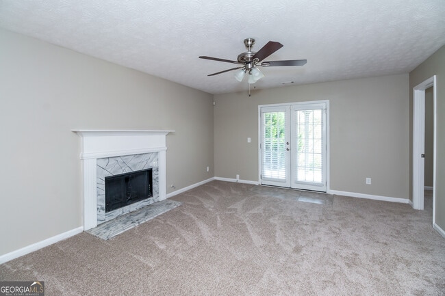 Building Photo - 5768 Pecan Grove