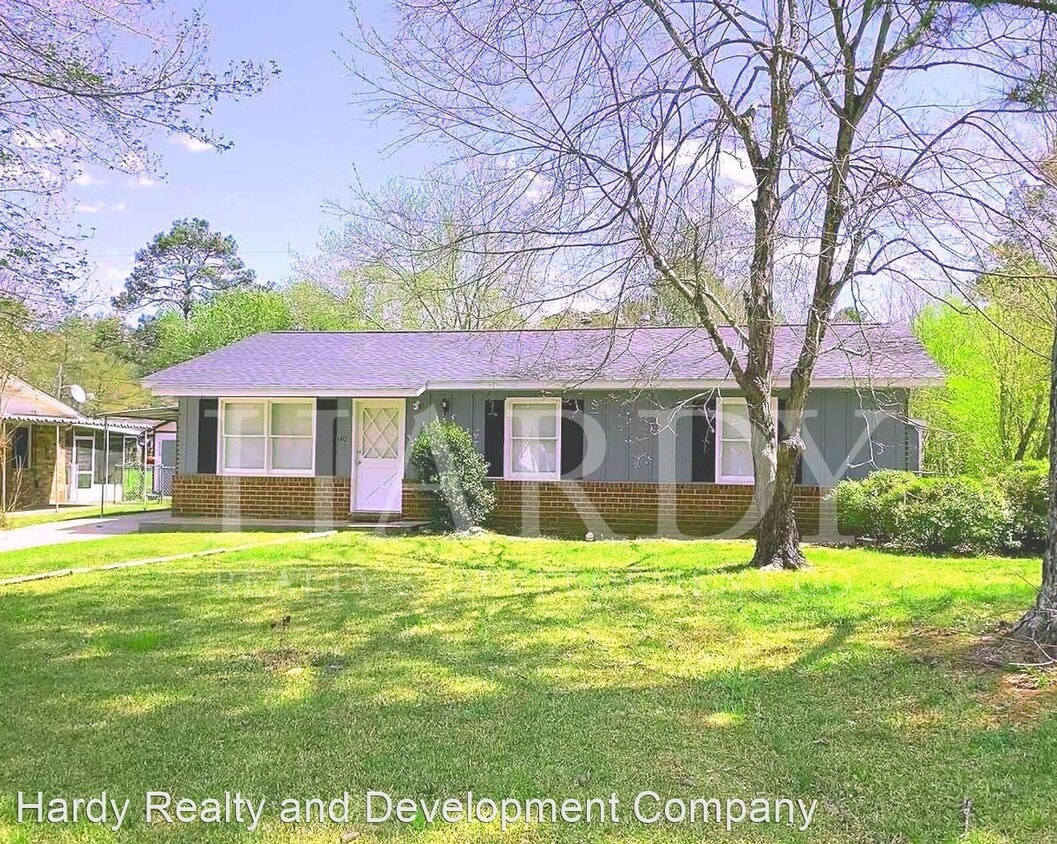 140 Malone Dr, Rome, GA 30165 House Rental in Rome, GA