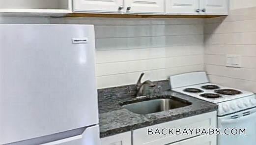 Building Photo - 49 Gloucester St