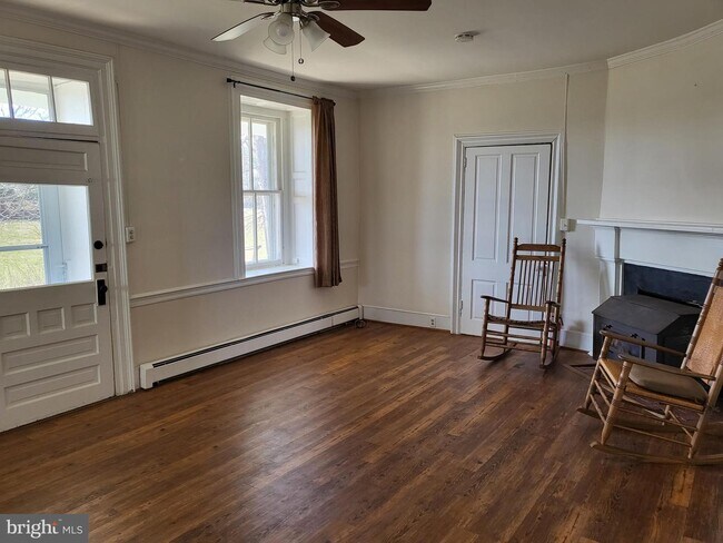 Foto del edificio - 16471 Hillsboro Rd