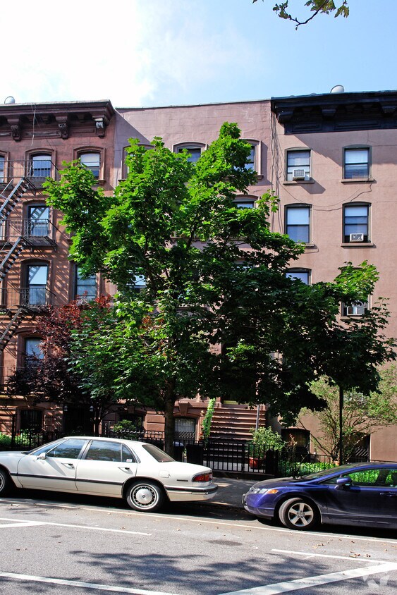 Primary Photo - 490 3rd St