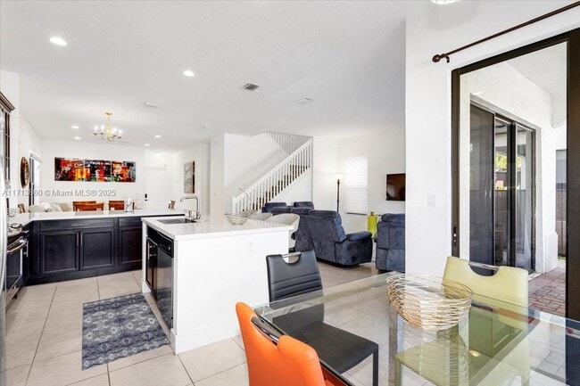 Foto del edificio - 3273 W 99th Pl