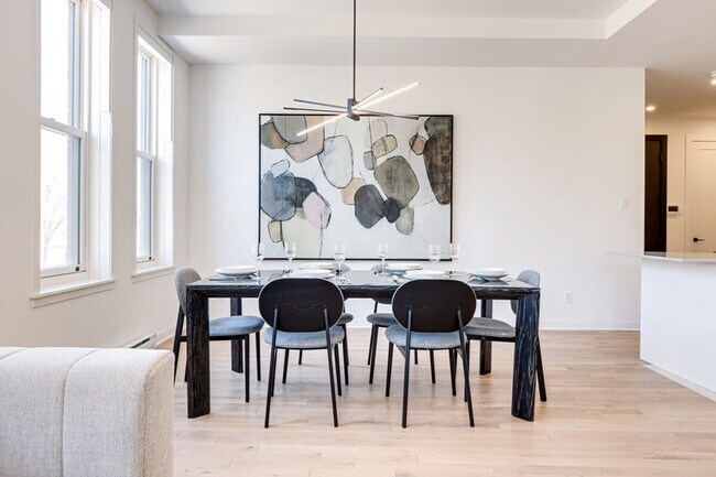 Photo du bâtiment - 4290 Rue Hutchison