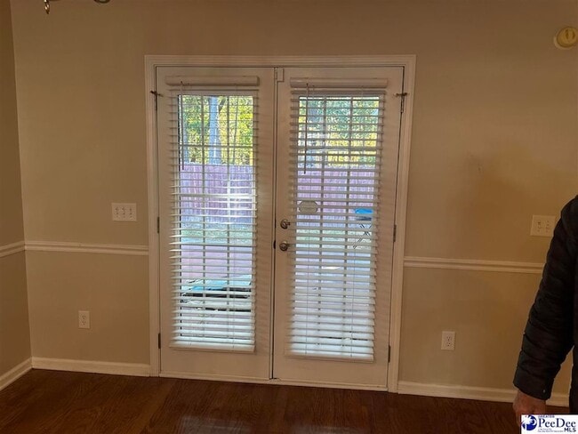 Building Photo - 438 Quail Pointe Dr