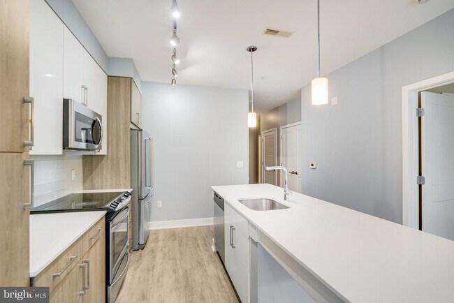 Foto del edificio - 145 Riverhaven Dr