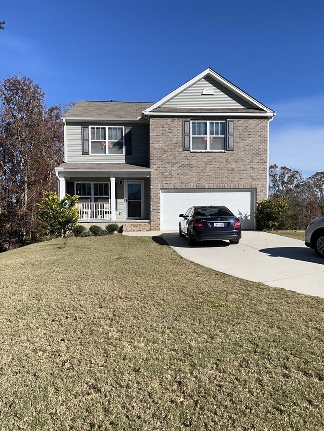 Building Photo - Beautiful Home in Piedmont