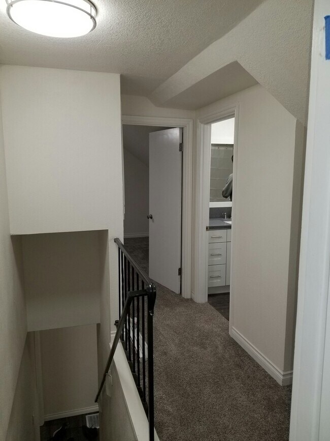 Building Photo - 2741 SE 141st Ave