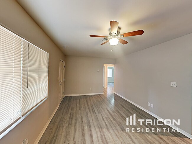 Foto del edificio - 5331 71st St N