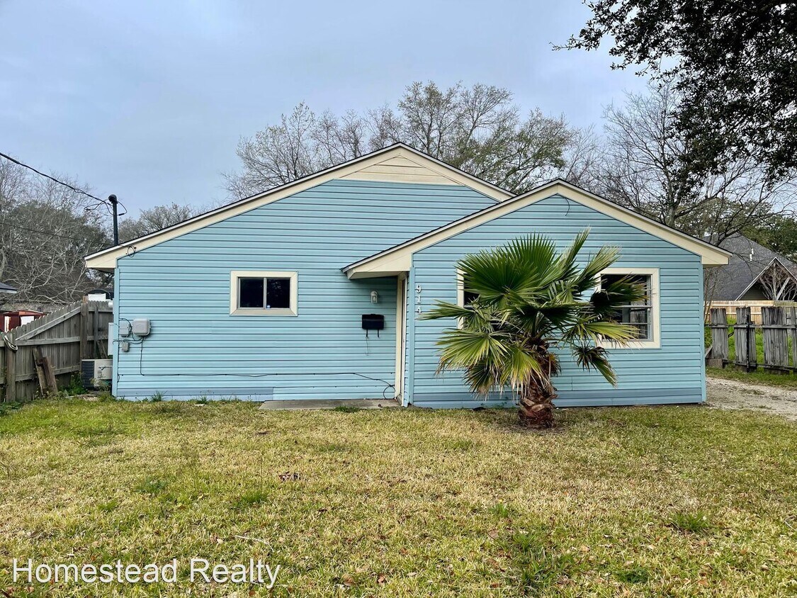 914 Montrose Dr, Port Neches, TX 77651 House Rental in Port Neches