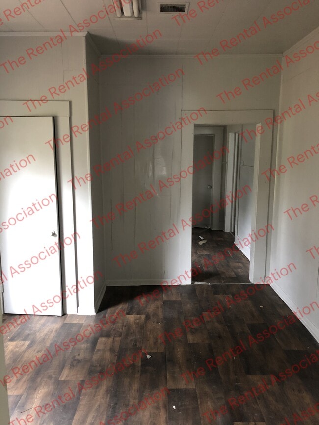 Building Photo - 4318 Petain St
