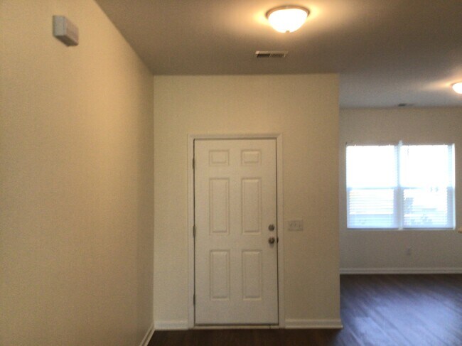 Building Photo - 141 Orion Way
