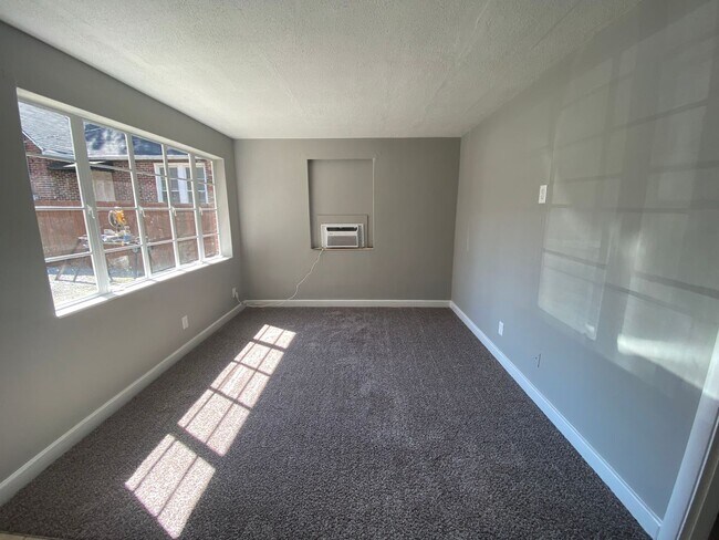 Foto del edificio - 2 bedroom 1 bath house