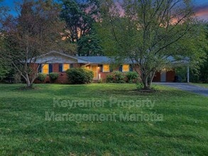 Building Photo - 3230 Lamar Cir SE