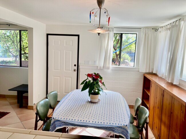 Foto del edificio - 2421 2nd St