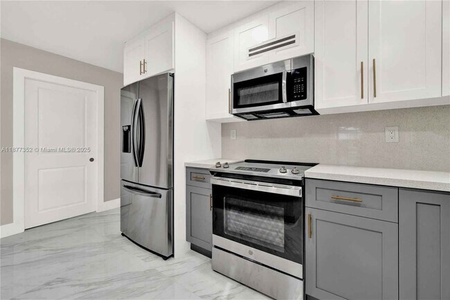 Foto del edificio - 951 W 30th St