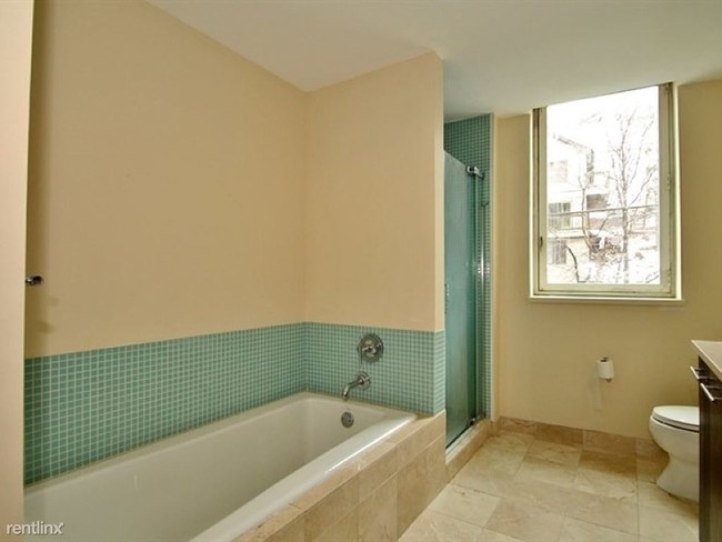 Building Photo - 209 Hudson Park
