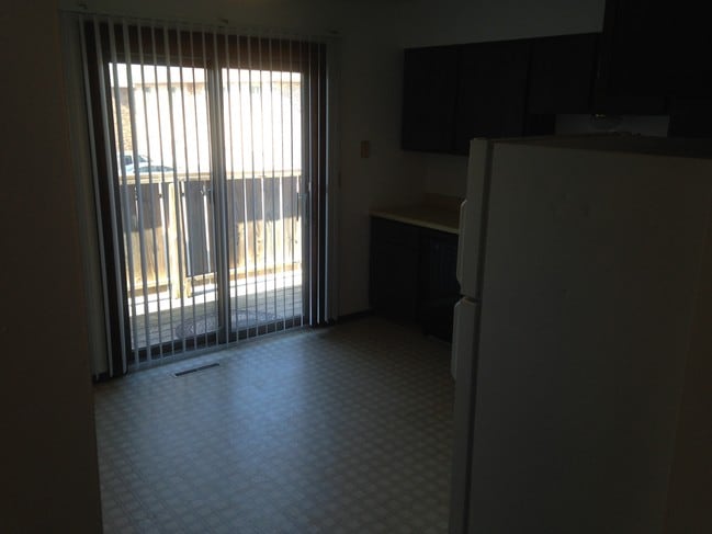 Building Photo - 603 Kennedy Dr