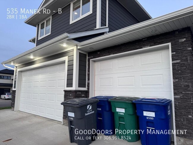 Building Photo - Outside Entrance Basement Suite