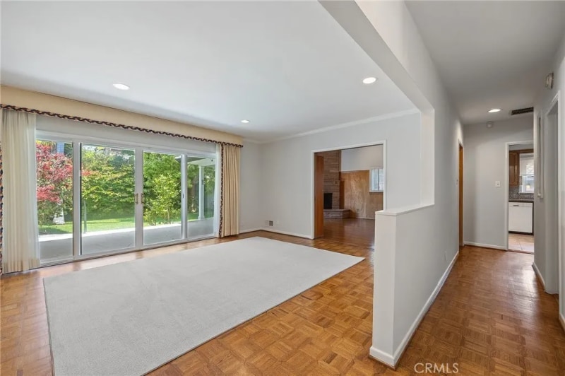 Photo - 5431 E El Jardin St (Long Beach, CA)