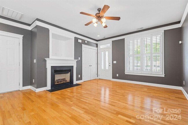 Foto del edificio - 10137 Caldwell Forest Dr