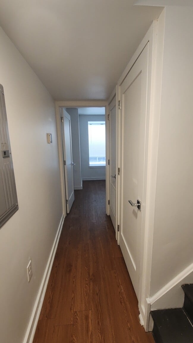 Building Photo - 624 N 12th St