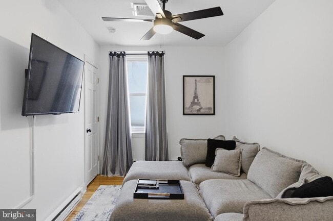 Building Photo - 700 S 2nd St