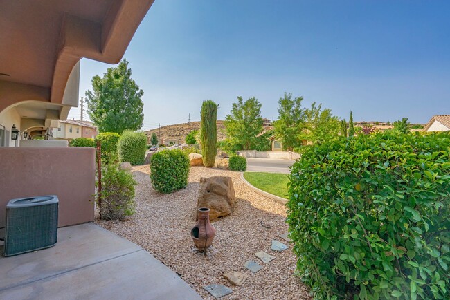 Foto del edificio - 3 Bedroom & 2.5 bathroom - Dog Friendly pr...