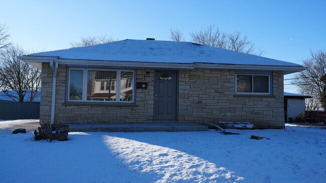 Building Photo - 4843 N 91st St