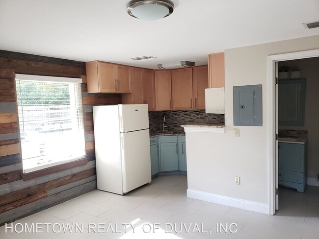 Building Photo - 1464 Belmonte Ave