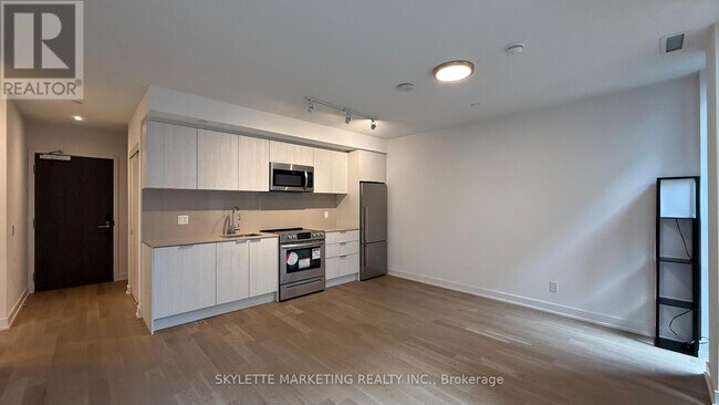 Photo du bâtiment - 25 Richmond St E