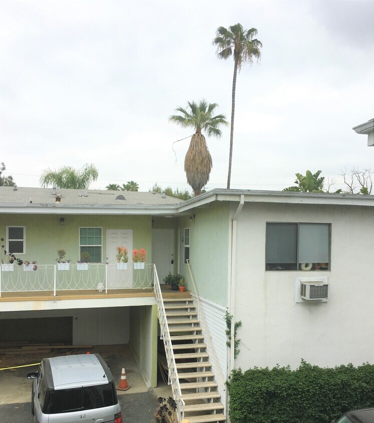 Foto principal - 5647 Cartwright Ave