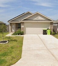 Building Photo - 122 Spring Rose Dr