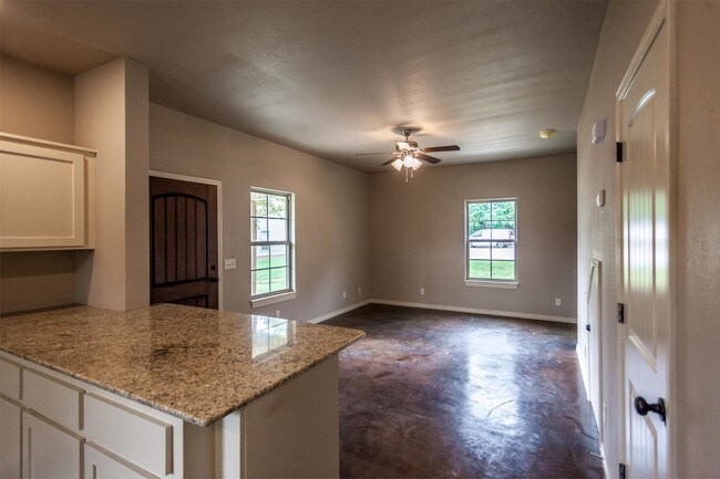 Building Photo - 3900 N Armour St