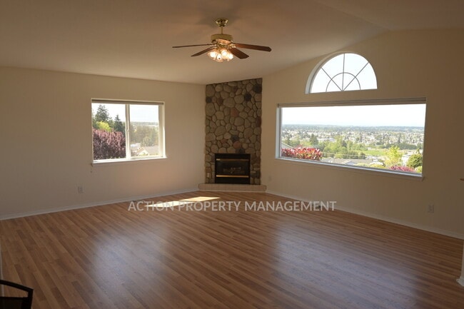 Building Photo - 3 bed 2 bath in Emerald Highlands, Sequim