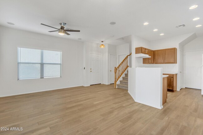 Foto del edificio - 8238 W Purdue Ave