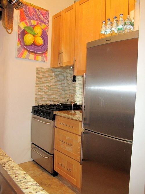 Foto del edificio - 333 W 19th St