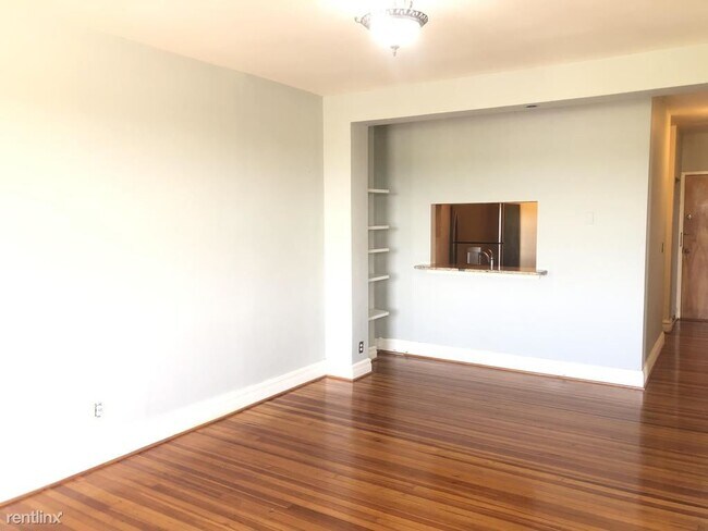 Foto del edificio - 3060 16th St NW
