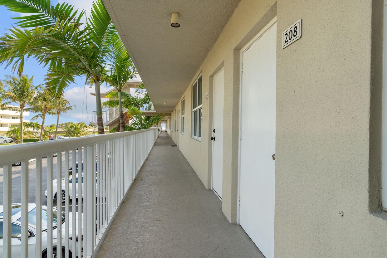 Foto principal - 2565 S Ocean Blvd