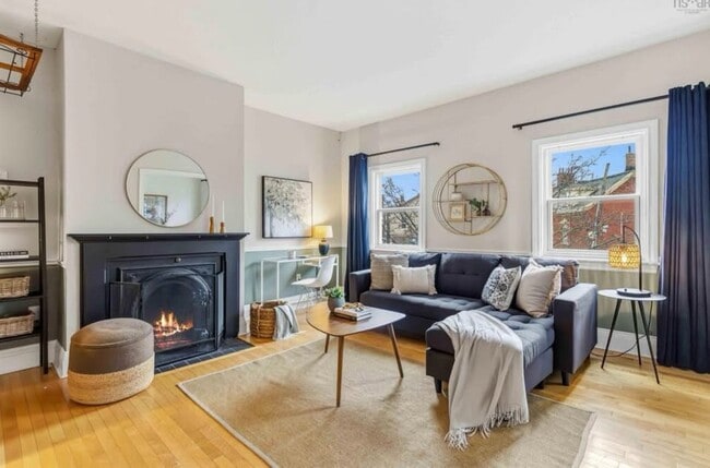 Building Photo - 5393 Victoria Rd