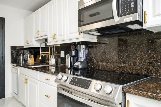 Foto del edificio - 215 Piedmont Ave NE