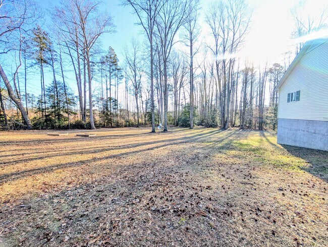 Building Photo - 5281 Barham Rd