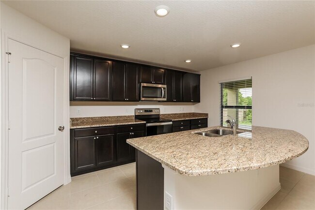 Foto del edificio - 35665 Rose Moss Ave