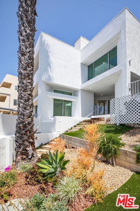 Building Photo - 21349 Rambla Vista