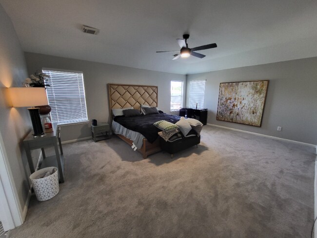 Building Photo - 2515 Willow Springs Ln