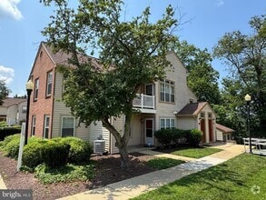 Building Photo - 8869 Rusland Ct
