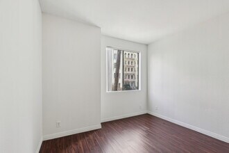 Building Photo - Kenmore Towers