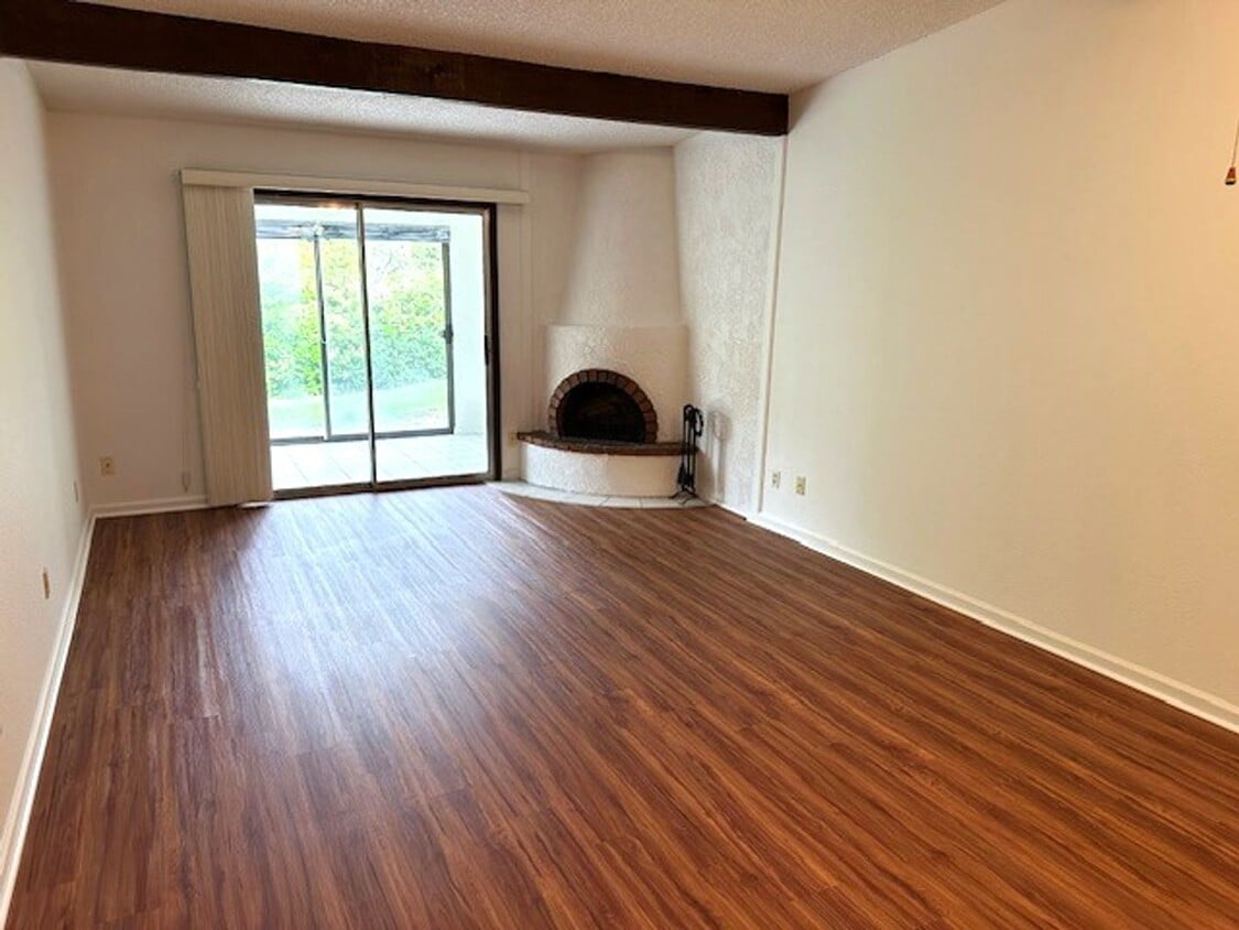 Primary Photo - TOWNHOME - VILLAGE OF OAK CREEK - WILD TURKEY