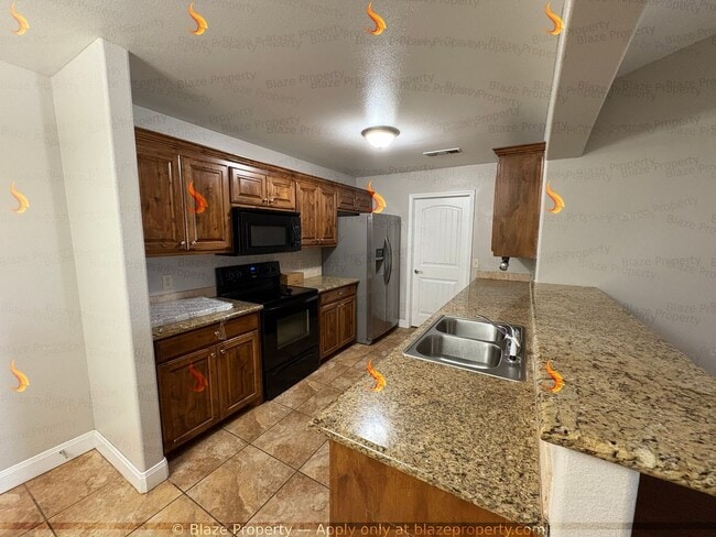 Building Photo - Charming Corner Lot Home in Desirable City View