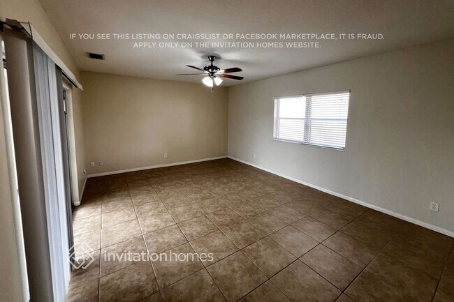 Foto del edificio - 832 SE Thornhill Dr